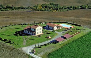 Exterior - Apartment 'Azzurro La Valle Del Sole' with Mountain View and Wi-Fi (Castiglione dʼOrcia)
