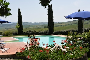 Pool - Apartment 'Azzurro La Valle Del Sole' with Mountain View and Wi-Fi (Castiglione dʼOrcia)