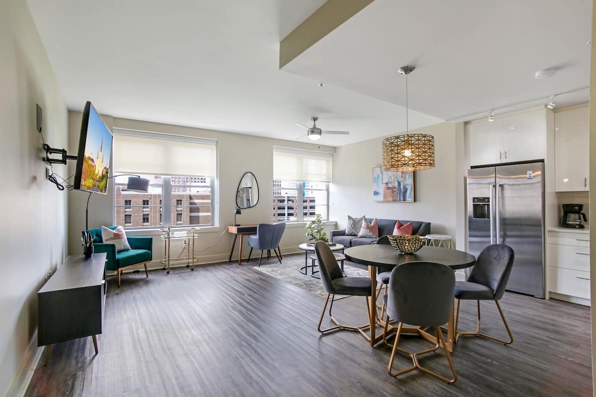 Condo (Premier 1 Bedroom Residence Sleeps 6) | Private kitchen