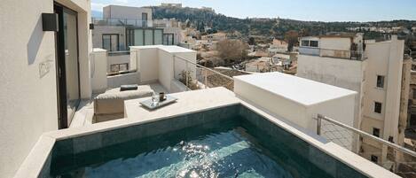 Deluxe-Suite, Stadtblick | Eigener Pool