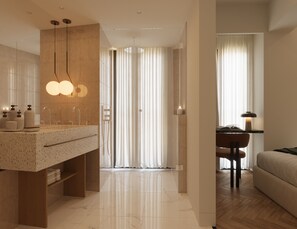 Classic Double Room, City View | Bathroom | Shower, free toiletries, hair dryer, towels