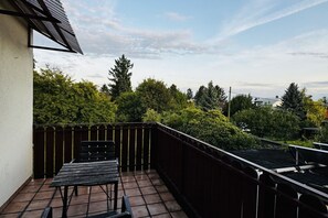 Outdoor dining - Beautiful Room with Shared Spaces, Near Belvedere (Wien)