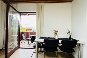 Interior - Beautiful Room with Shared Spaces, Near Belvedere (Wien)