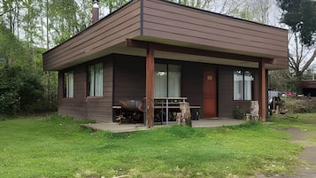 Cabin | Exterior