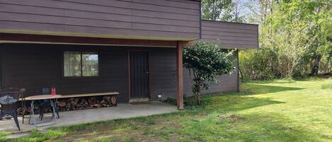 Cabin | Outdoor dining