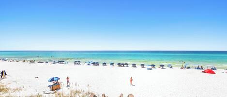 Accommodatie ligt op het strand