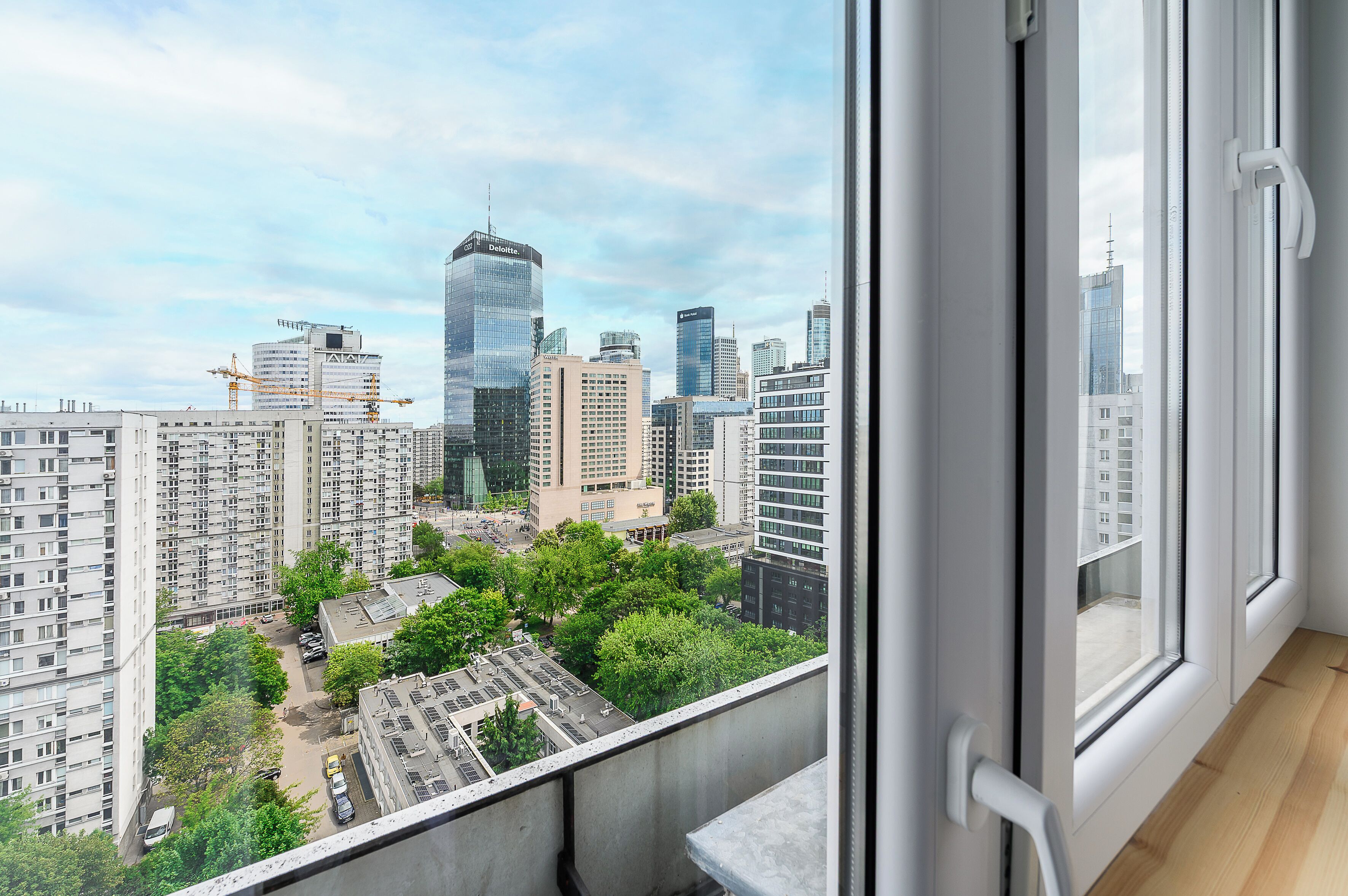 Iron/ironing board, free WiFi