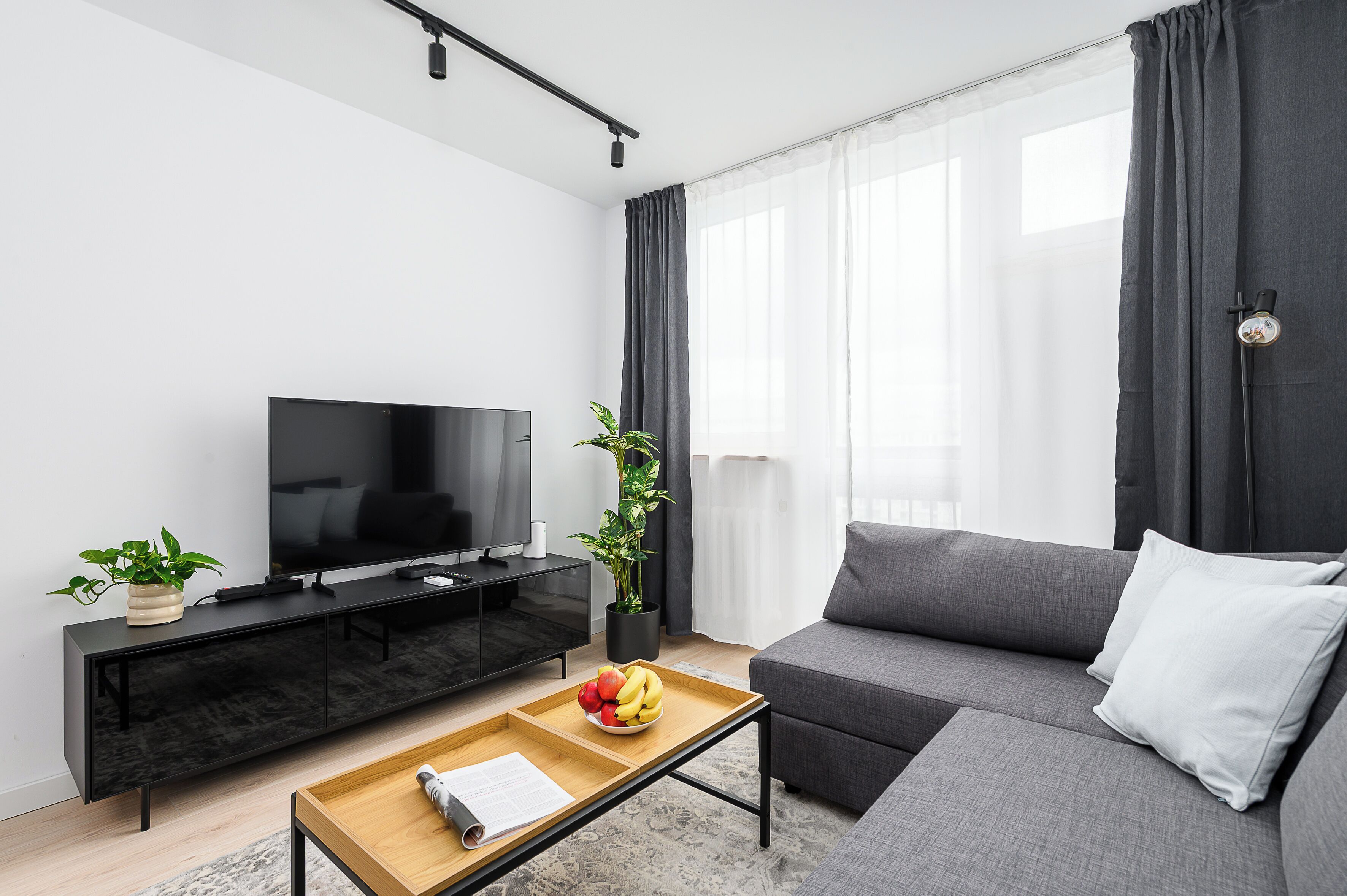 TV màn hình phẳng 50-cm có truyền hình cáp 