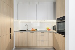 Apartment | Private kitchen | Toaster, paper towels