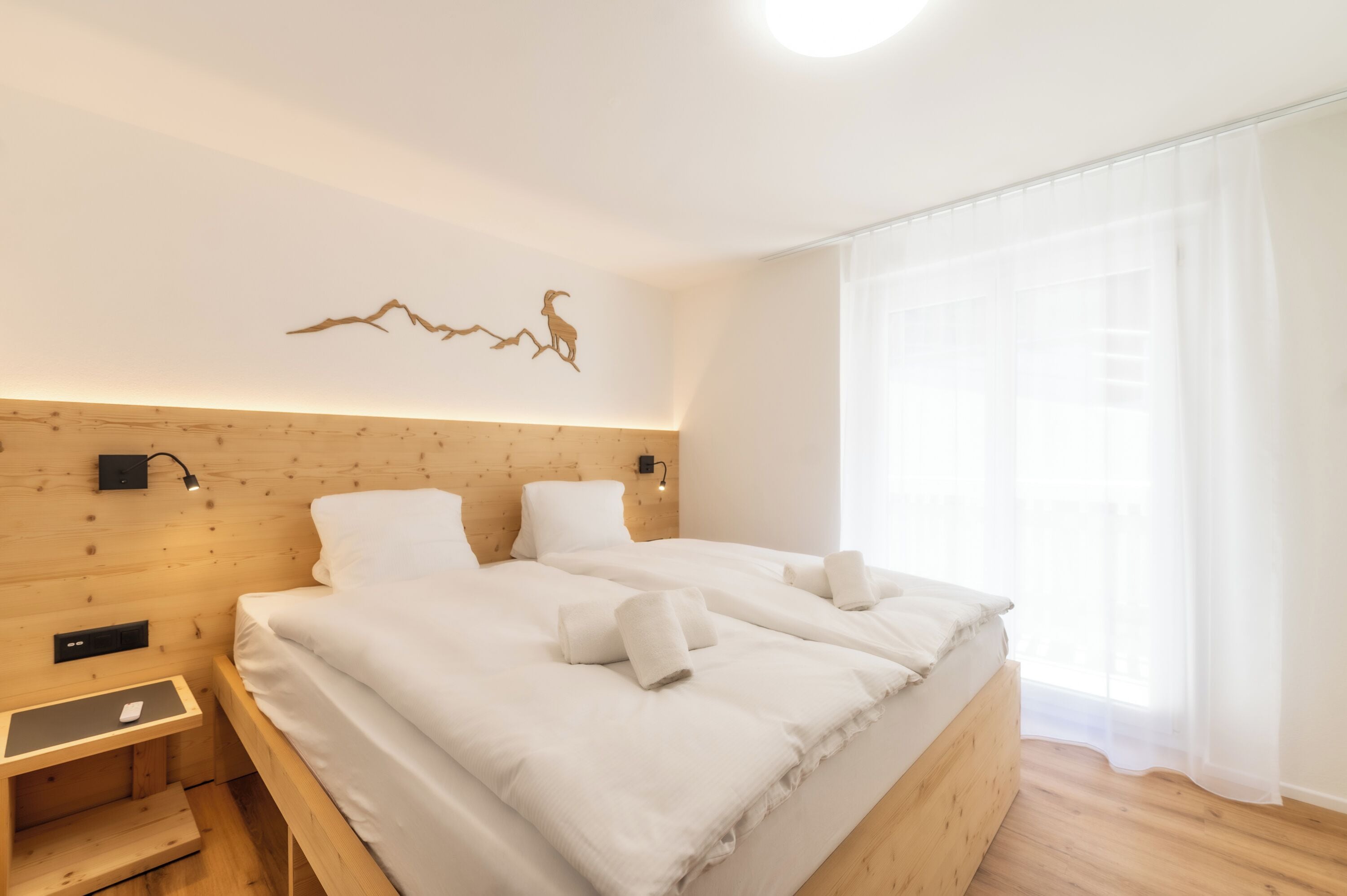 Comfort Condo, Kitchen, Mountain View | Soundproofing, free WiFi