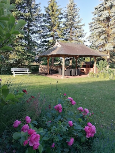 Cottage 'Haus Am See' with Private Terrace, Private Garden and Wi-Fi