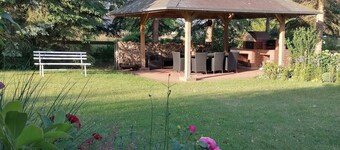 Cottage 'Haus Am See' with Private Terrace, Private Garden and Wi-Fi