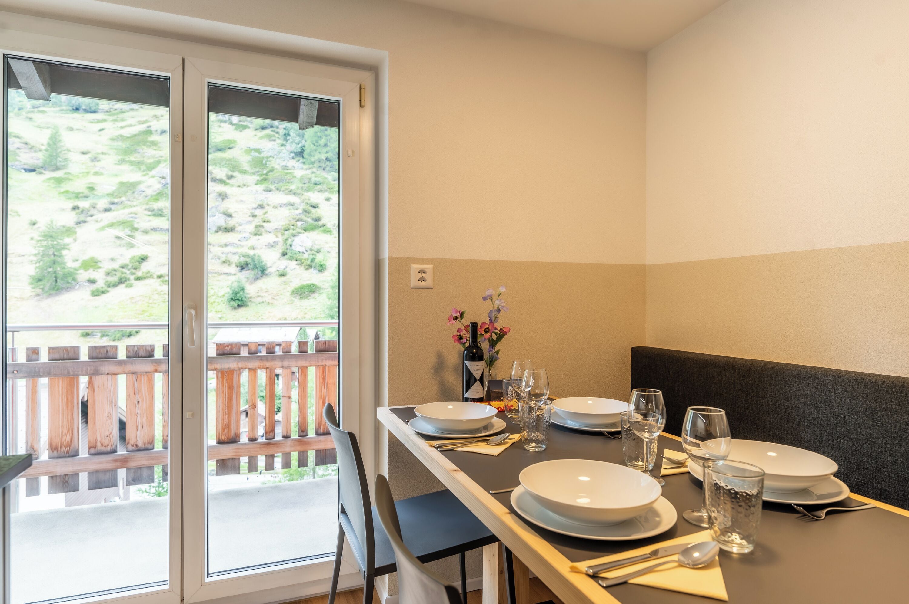 Condo, Balcony, Mountain View | In-room dining