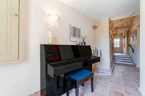 Interior - Gite Jaune – Paradise of Provence (Le Pin)