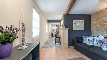 TV, DVD player, stereo