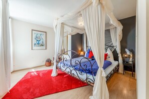 Fer et planche à repasser, Wi-Fi, draps fournis