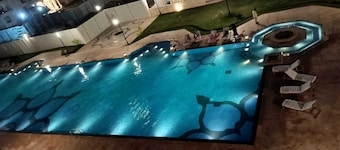 Spacious 4-bedroom apartment in brilliant Bengaluru with AC, fitness room