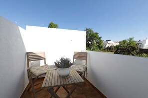 Property grounds - Holiday Home 'Acolhedora Tradicional' with Private Terrace, Wi-Fi and Air Conditioning (Tavira)