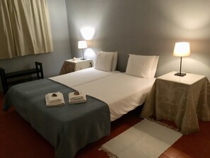 3 bedrooms, iron/ironing board, WiFi, bed sheets - Holiday Home 'Country House with Private Pool' with Mountain View, Private Pool and Wi-Fi (Tavira)