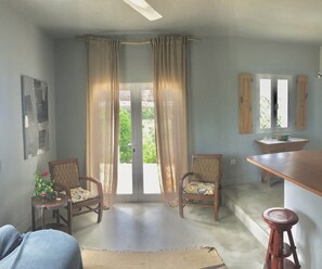 Interior - Holiday Home 'Charming Country House' with Private Terrace, Private Garden and Wi-Fi (Tavira)