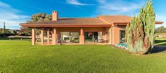 Villa Monasterio just 15 minutes from Santander