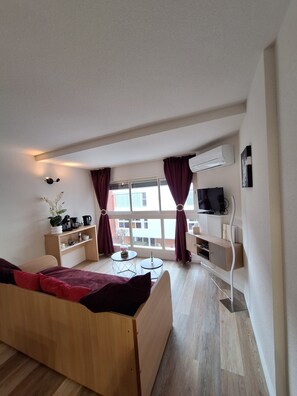 Fernseher, DVD-Player