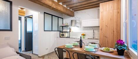 2 bedrooms, iron/ironing board