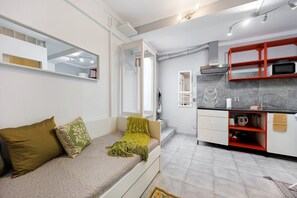 1 bedroom, WiFi, bed sheets