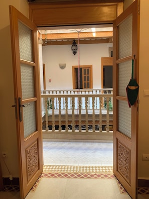 Duplex | In-room safe, blackout drapes, free WiFi, bed sheets