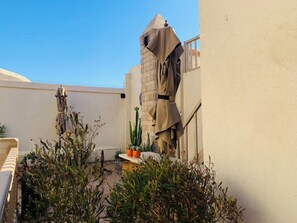 Room | In-room safe, blackout drapes, free cribs/infant beds, free WiFi - Riad Mazal Mogador (Essaouira)