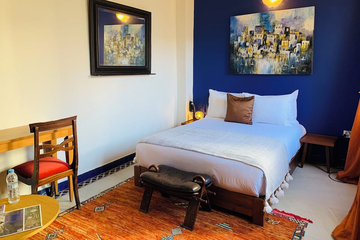 Rum | Värdeförvaringsskåp på rummet, mörkläggningsgardiner och gratis wi-fi