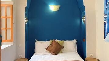 Triple Room | In-room safe, blackout curtains, free WiFi, bed sheets