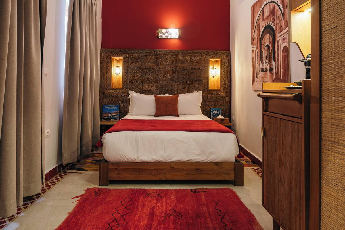Room | In-room safe, blackout drapes, cribs (free), WiFi (free)