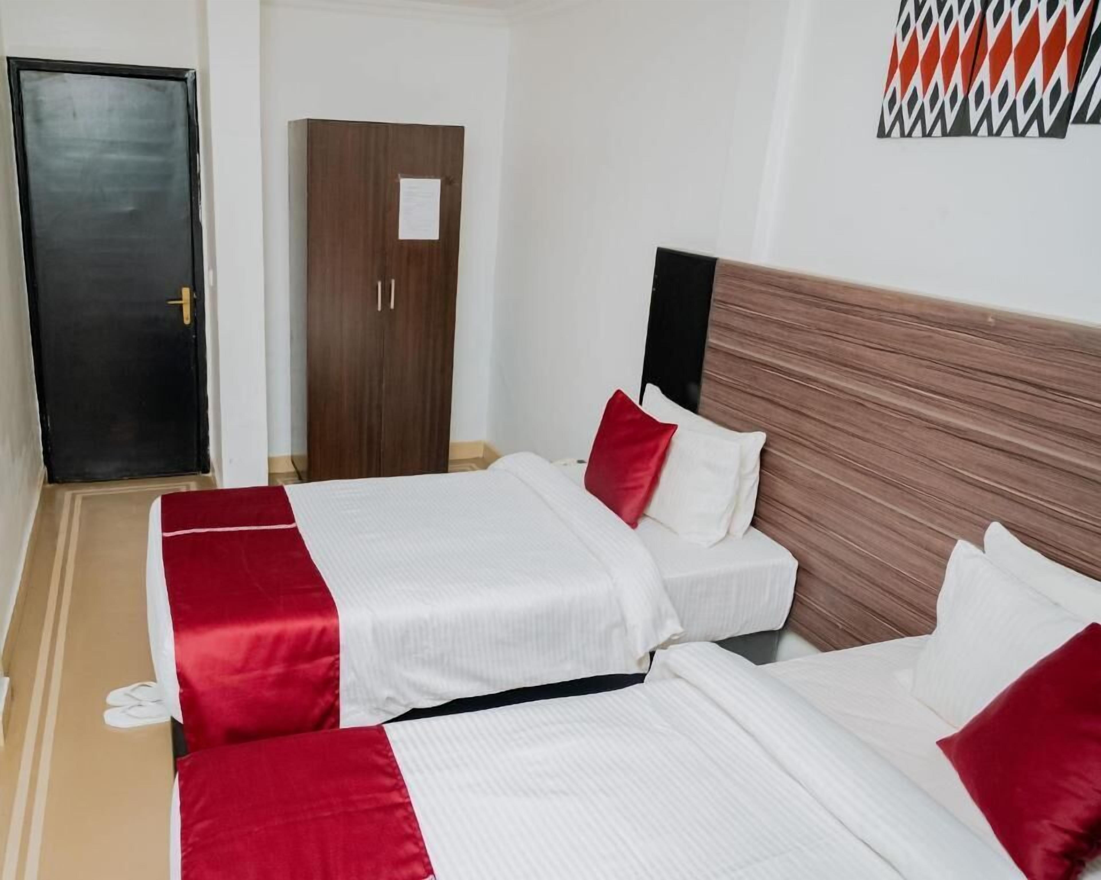 In-room safe, individually decorated, individually furnished, desk