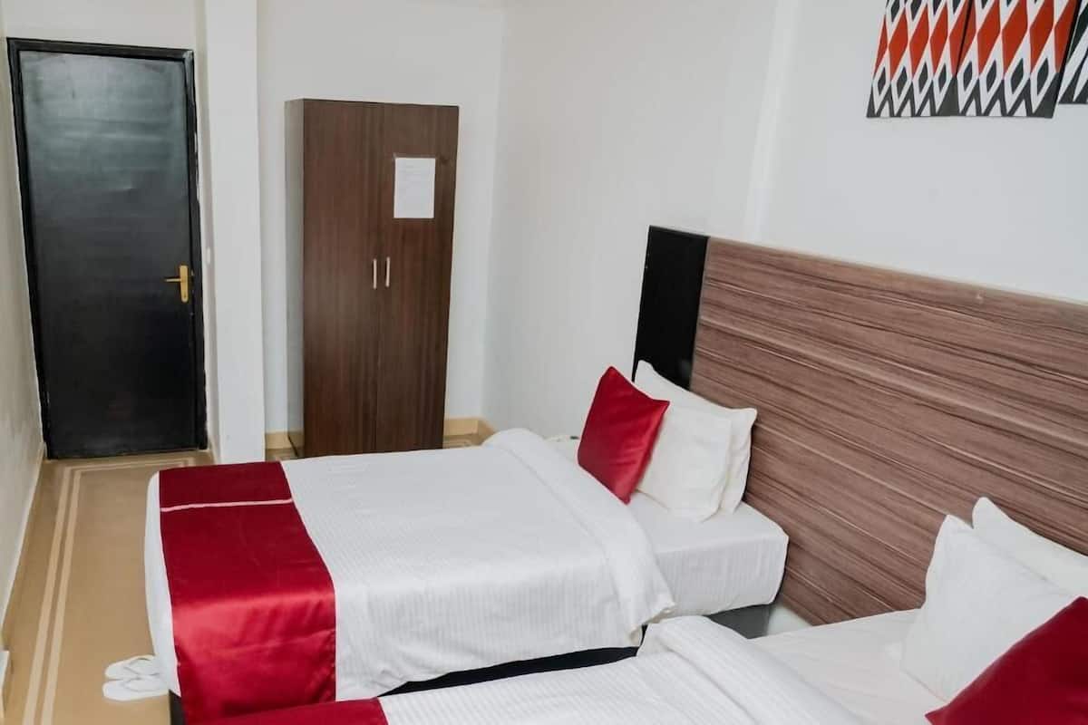 In-room safe, desk, blackout drapes, soundproofing