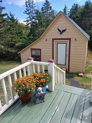 Peaceful and private with with stunning ocean view