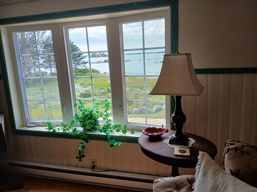 Peaceful and private with with stunning ocean view