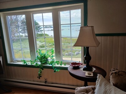 Peaceful and private with with stunning ocean view