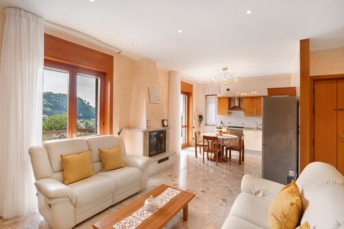 Appartement 'Il Limoneto Di Giovi' mit Meerblick, WLAN und Klimaanlage