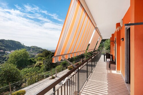 Apartment 'Il Limoneto Di Giovi' with Sea View, Wi-Fi and Air Conditioning