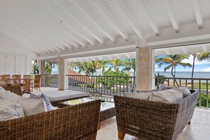 Interior - Oceanfront Golf Course Estate w Pool + Guest House (Punta Cana)