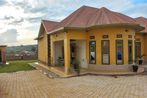 Cheerful suburban Home