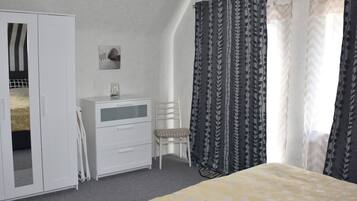 1 bedroom, WiFi, bed sheets