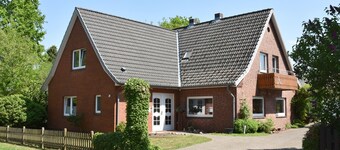 Apartment 'Urlaub Am Nord-Ostsee-Kanal' with Shared Terrace, Shared Garden and Wi-Fi