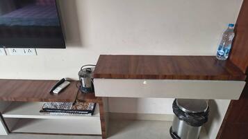 Departamento de lujo, vista a la colina | Cortinas blackout, insonorización y tabla de planchar con plancha