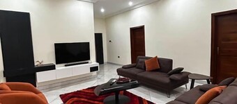 EROCK APARTMENT