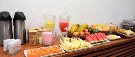 Petit déjeuner buffet compris tous les jours