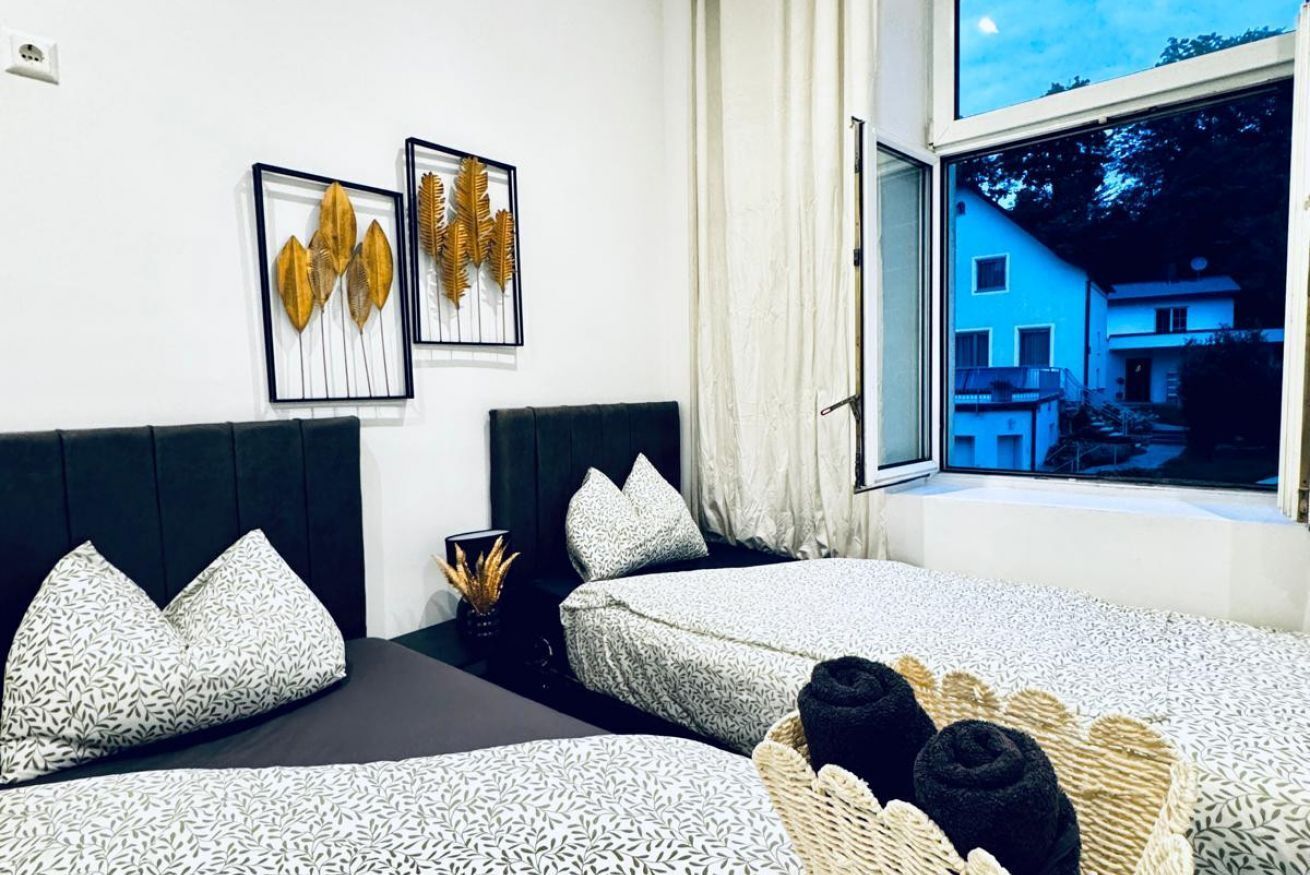 1 habitación y ropa de cama 