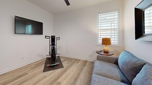 TV, fireplace, offices