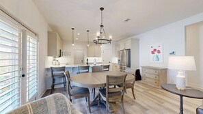 Dining - Magnolia Villa - Fenced Yard & Patio (College Station)